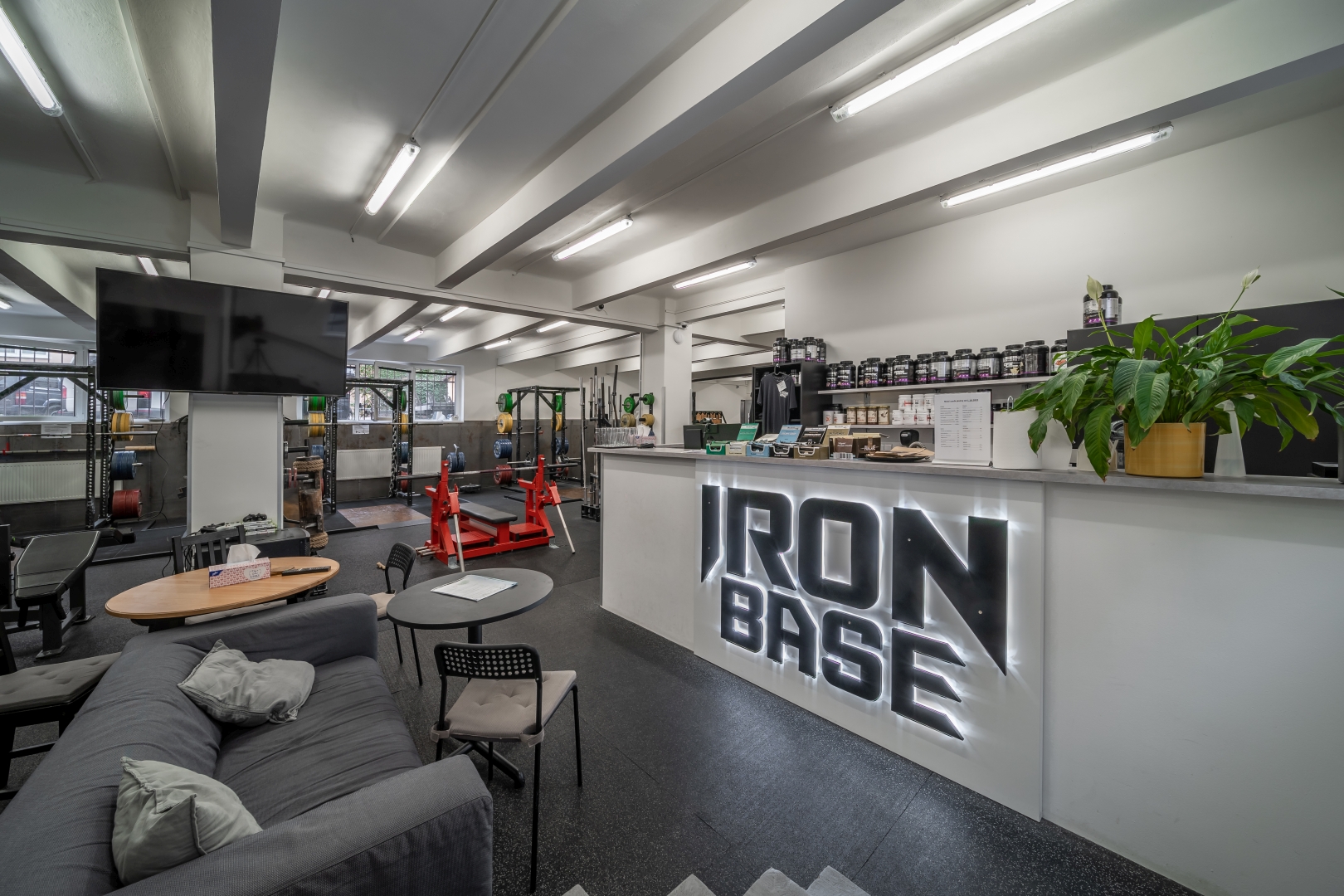 Iron Base - O nás